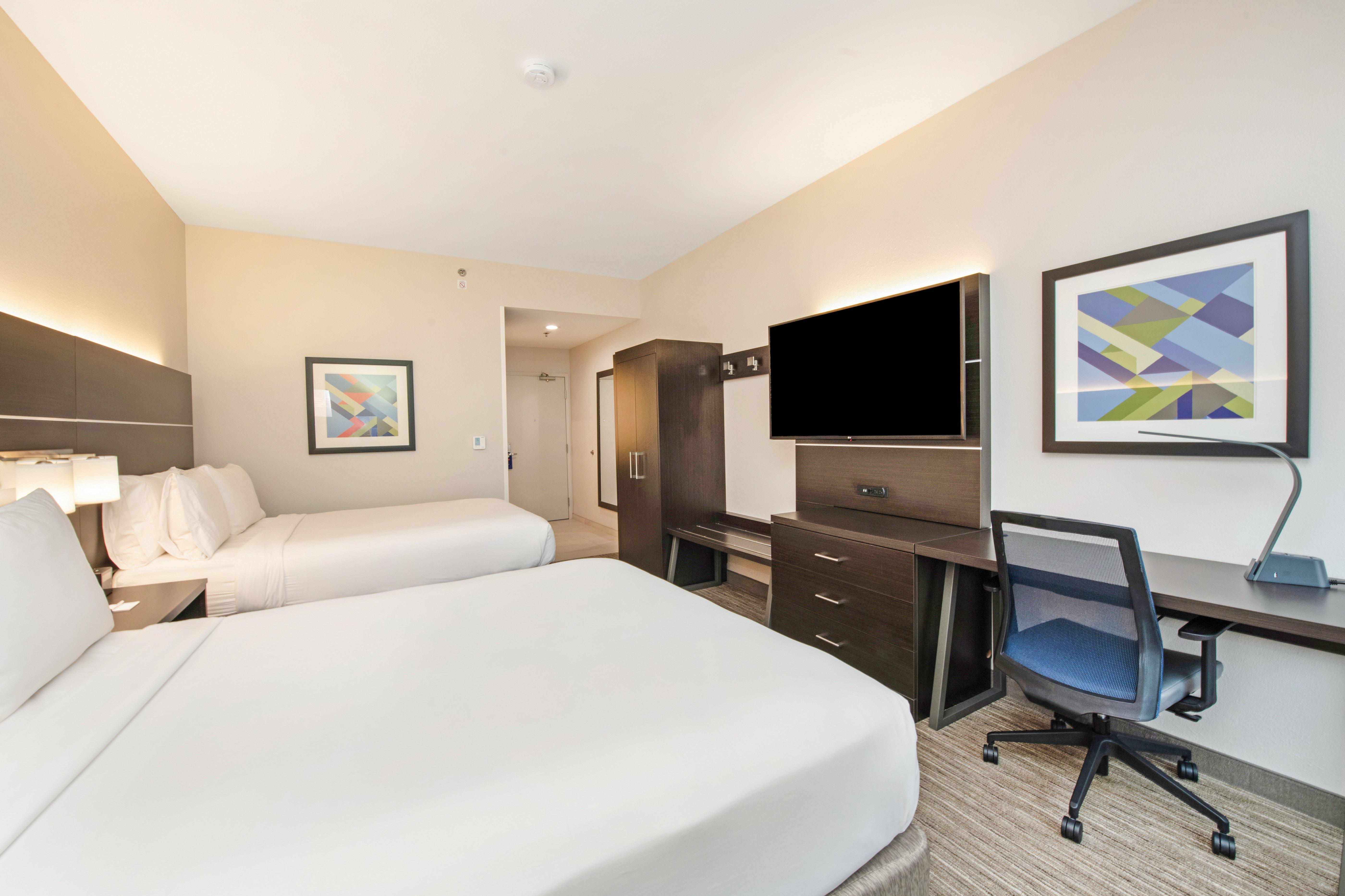 Holiday Inn Express - Delafield By Ihg Exterior photo