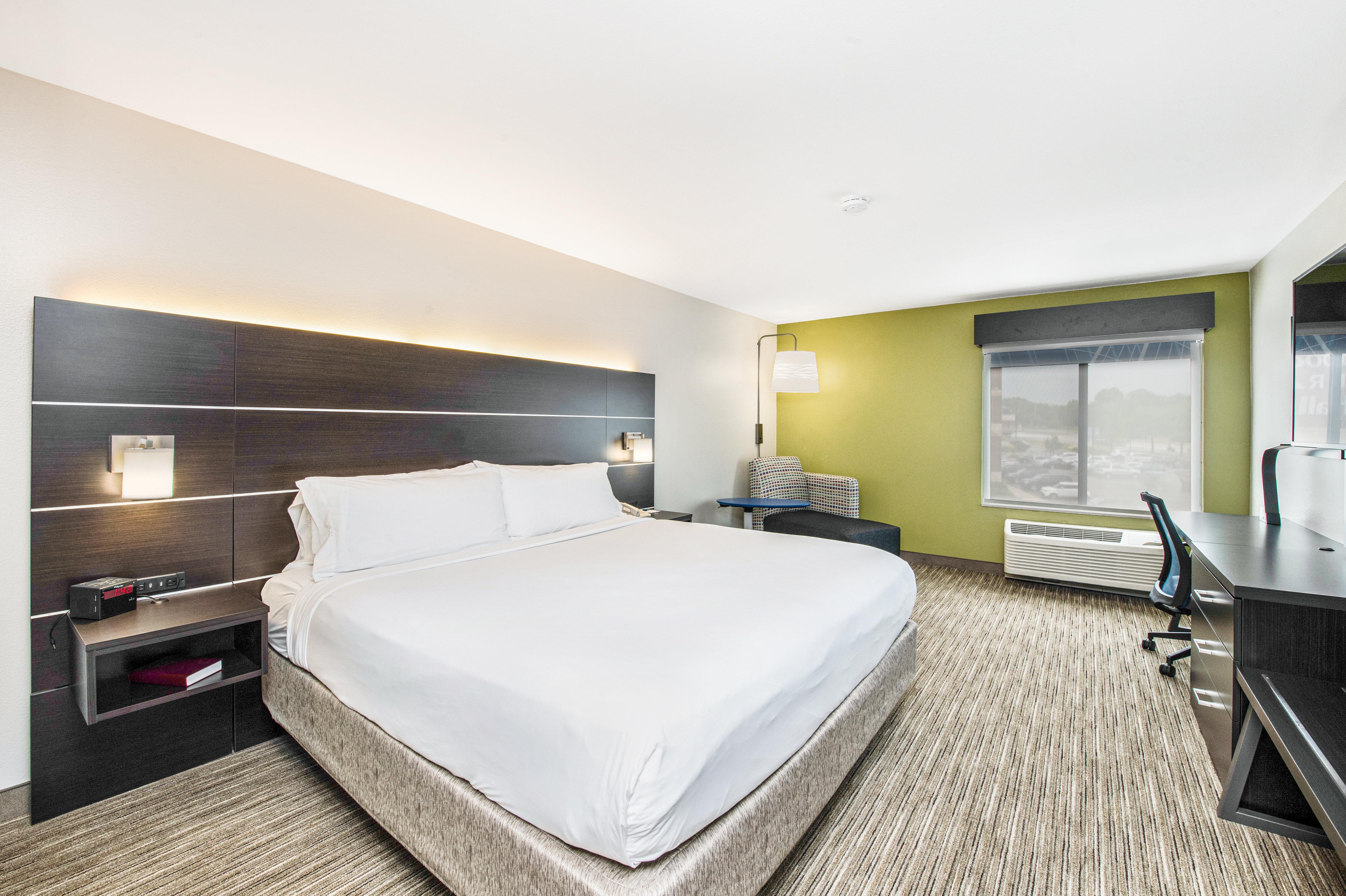 Holiday Inn Express - Delafield By Ihg Exterior photo